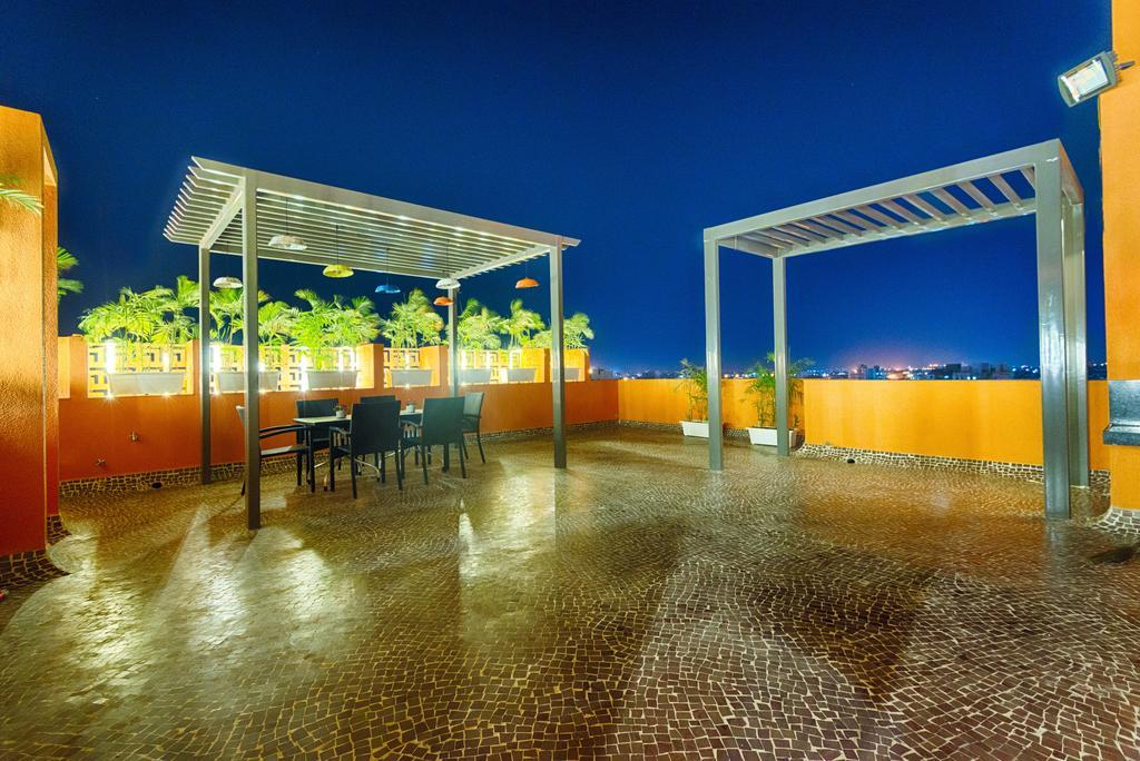 The Elements Hotel Rajkot Exterior foto