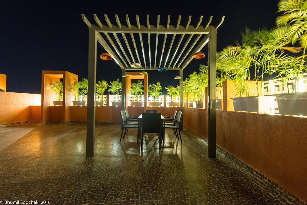 The Elements Hotel Rajkot Exterior foto