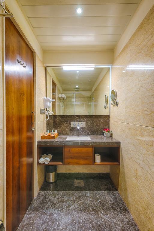 The Elements Hotel Rajkot Cameră foto